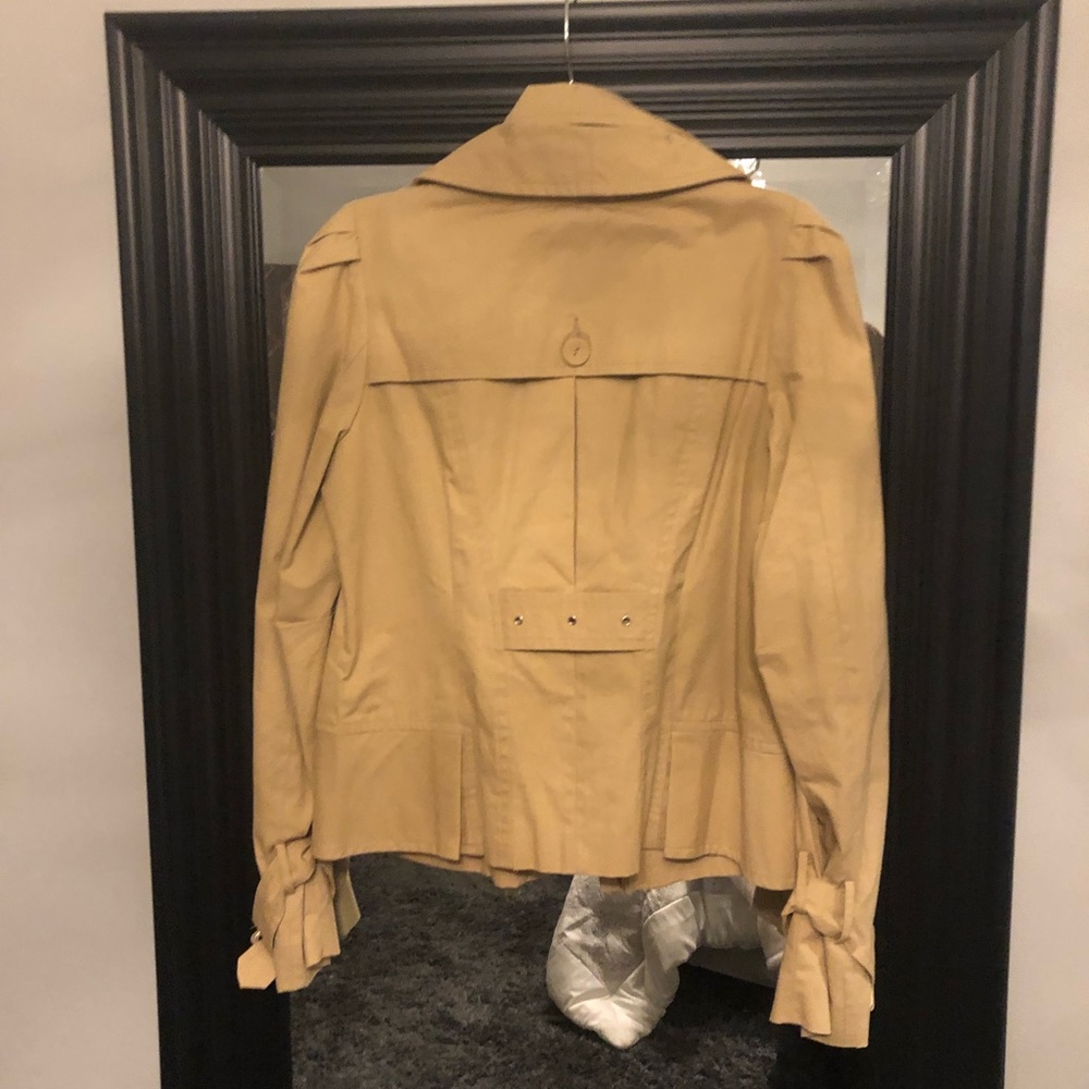 Spring Jacket - Picture 4 of 7
